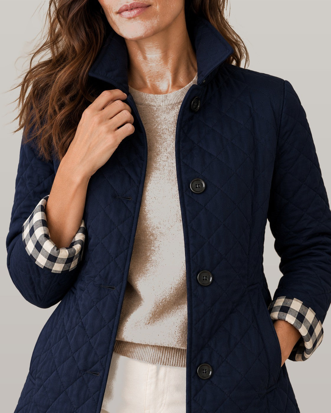 Elegant quilted jacket in navy, close-up detail